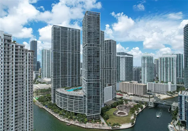$575,000 | 495 Brickell Avenue, Unit 1608, Miami, FL 33131
