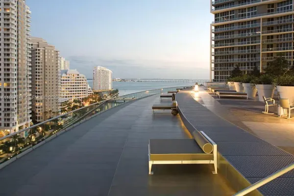 $575,000 | 495 Brickell Avenue, Unit 1608, Miami, FL 33131