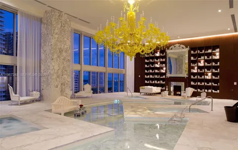 $575,000 | 495 Brickell Avenue, Unit 1608, Miami, FL 33131