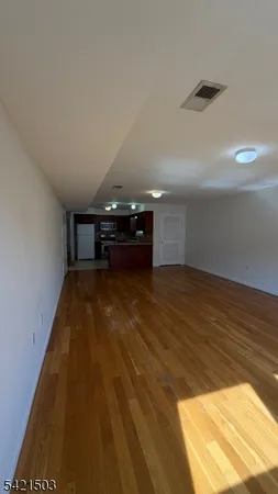 $2,600 | 157 Lafayette Street, Unit 2, Newark, NJ 07105