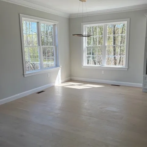 $749,900 | 49 B Arch Street, Unit 2, Westborough, MA 01581