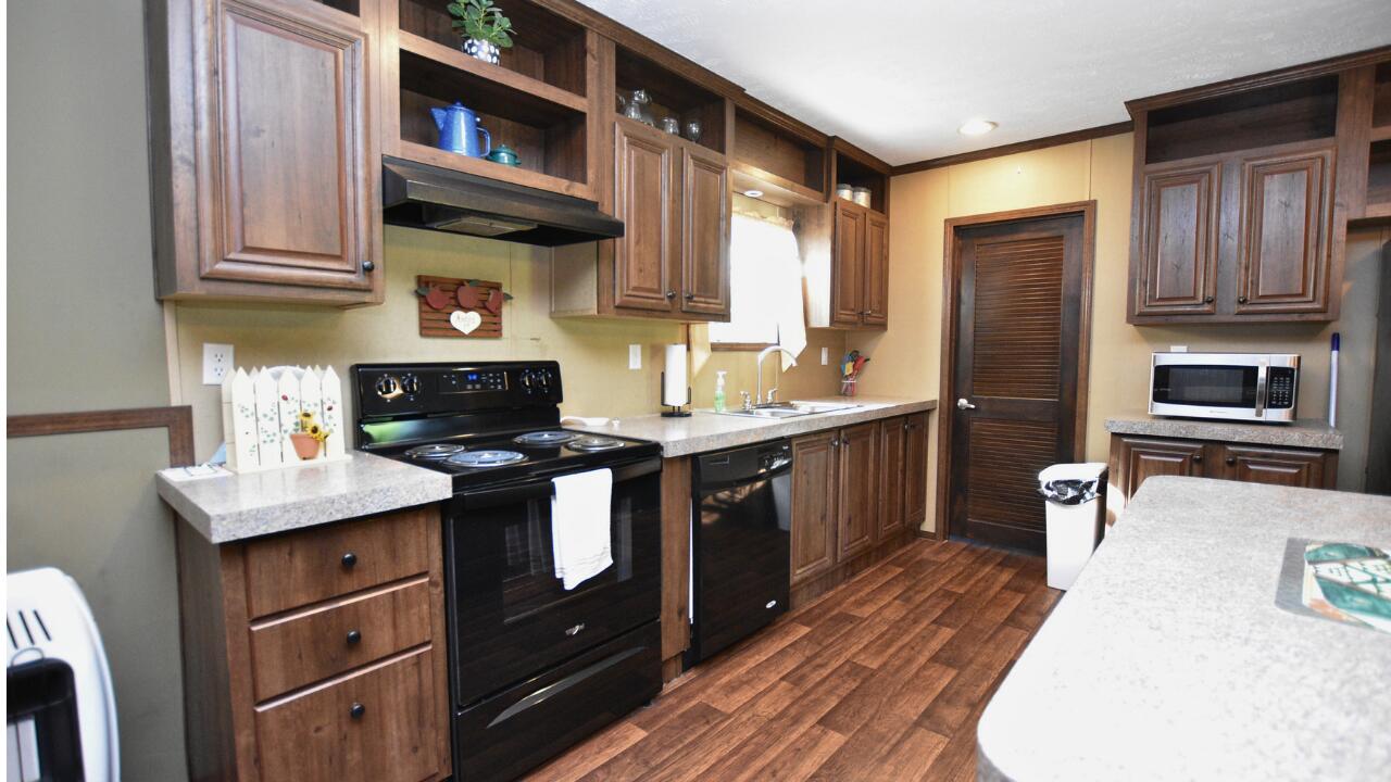157 Roblyer Road Benton, TN 37307 - Photo 5 of 21 12