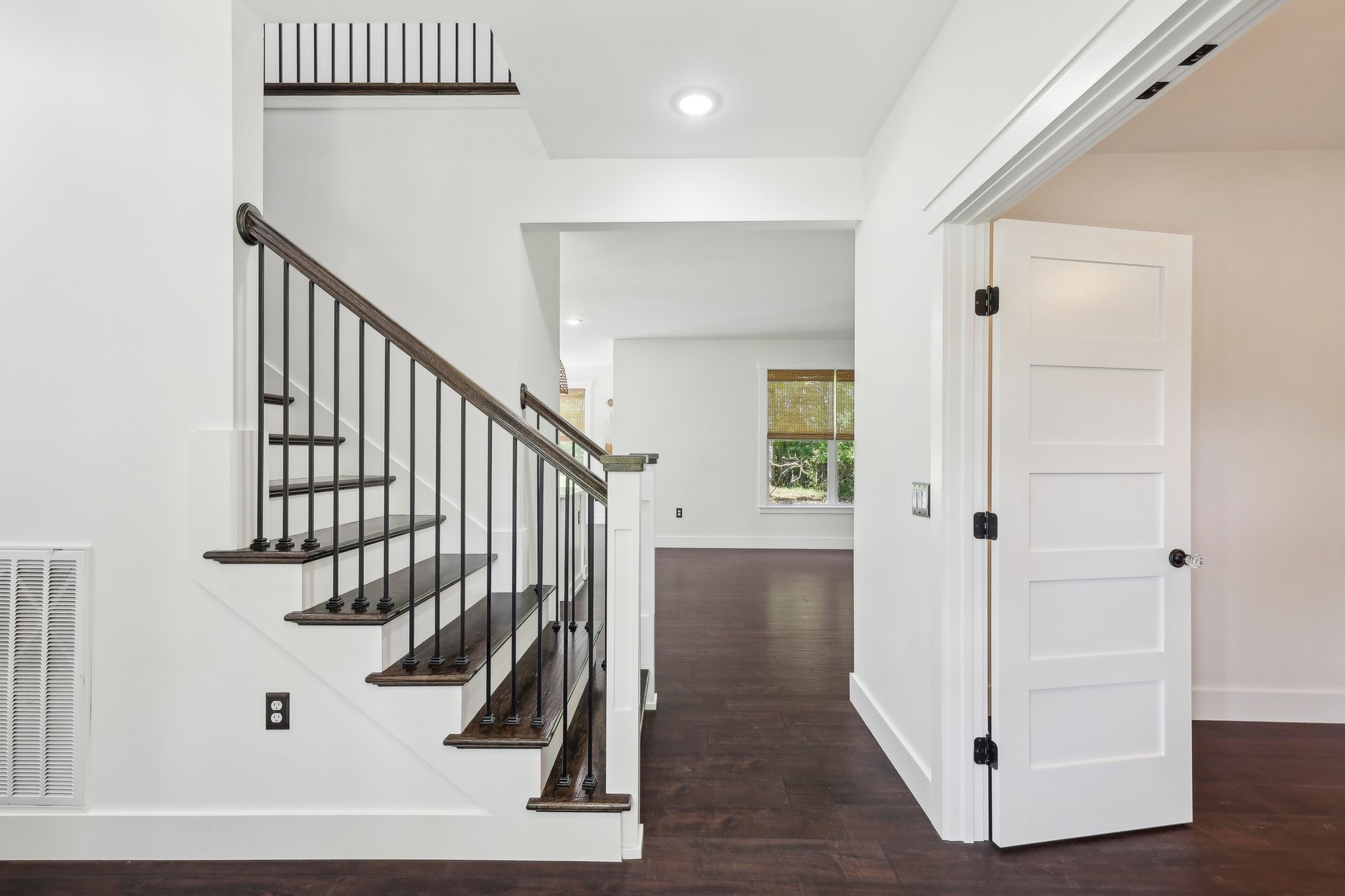 3392 Earhart Road Hermitage, TN 37076 - Photo 8 of 70 Gallery Image 8