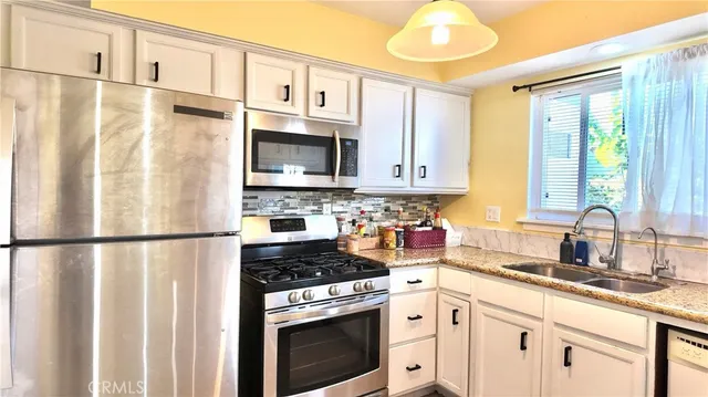 $815,000 | 15916 Sterling Court, Fountain Valley, CA 92708