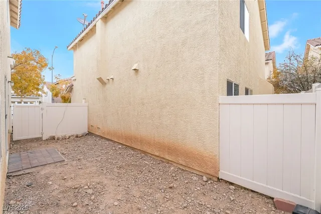 $1,800 | 7275 Phlox Road, Las Vegas, NV 89113