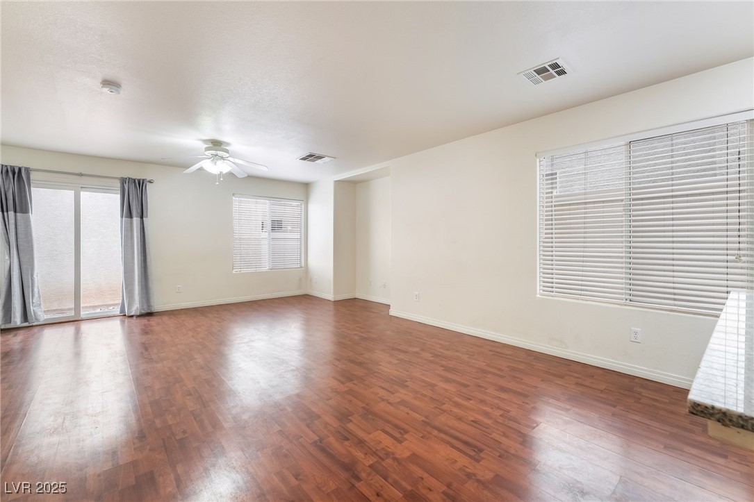 7275 Phlox Road Las Vegas, NV 89113 - Photo 10 of 33