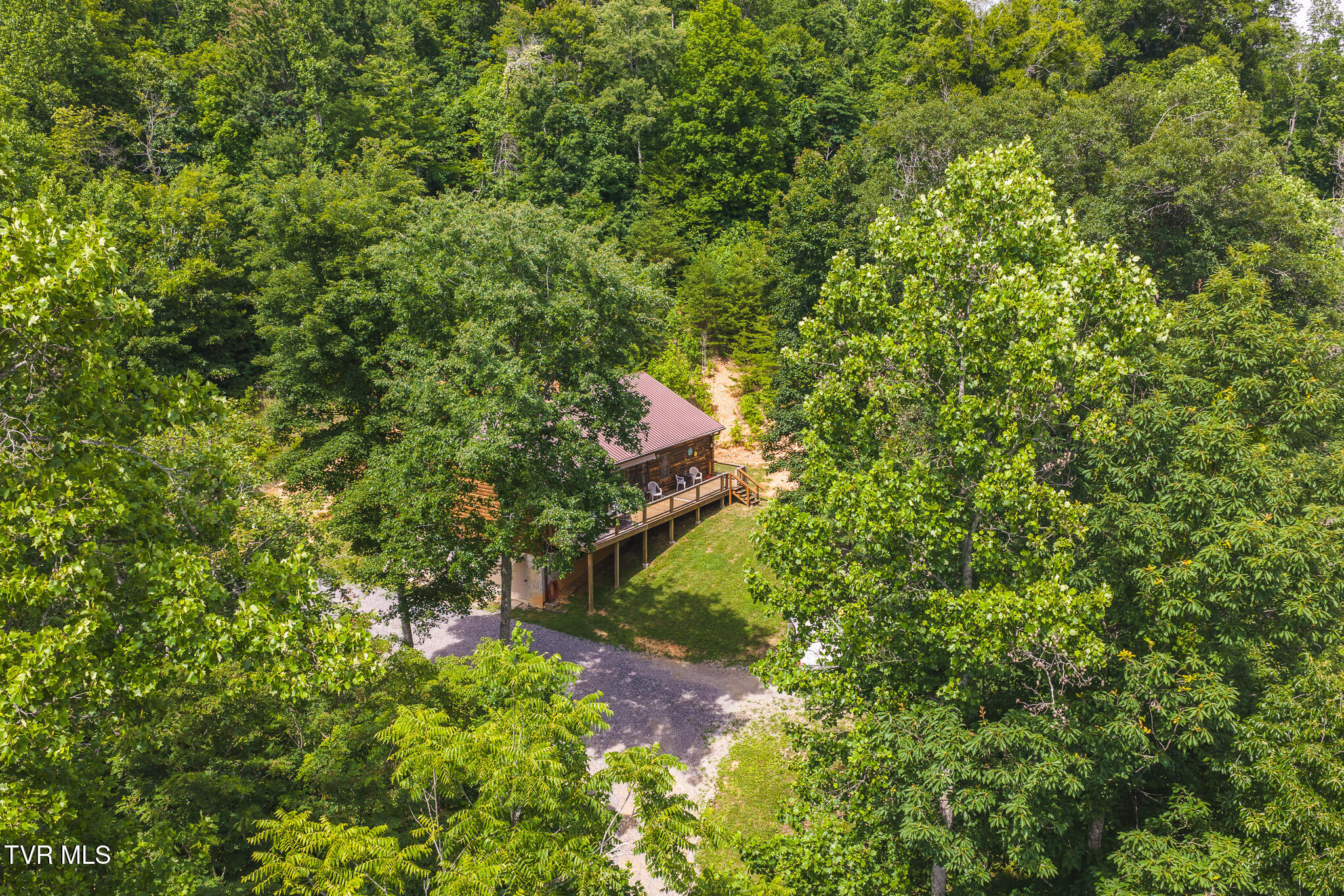 2733 Rackum Road Thorn Hill, TN 37881 - Photo 2 of 43 DJI_20260616155941_0265_D