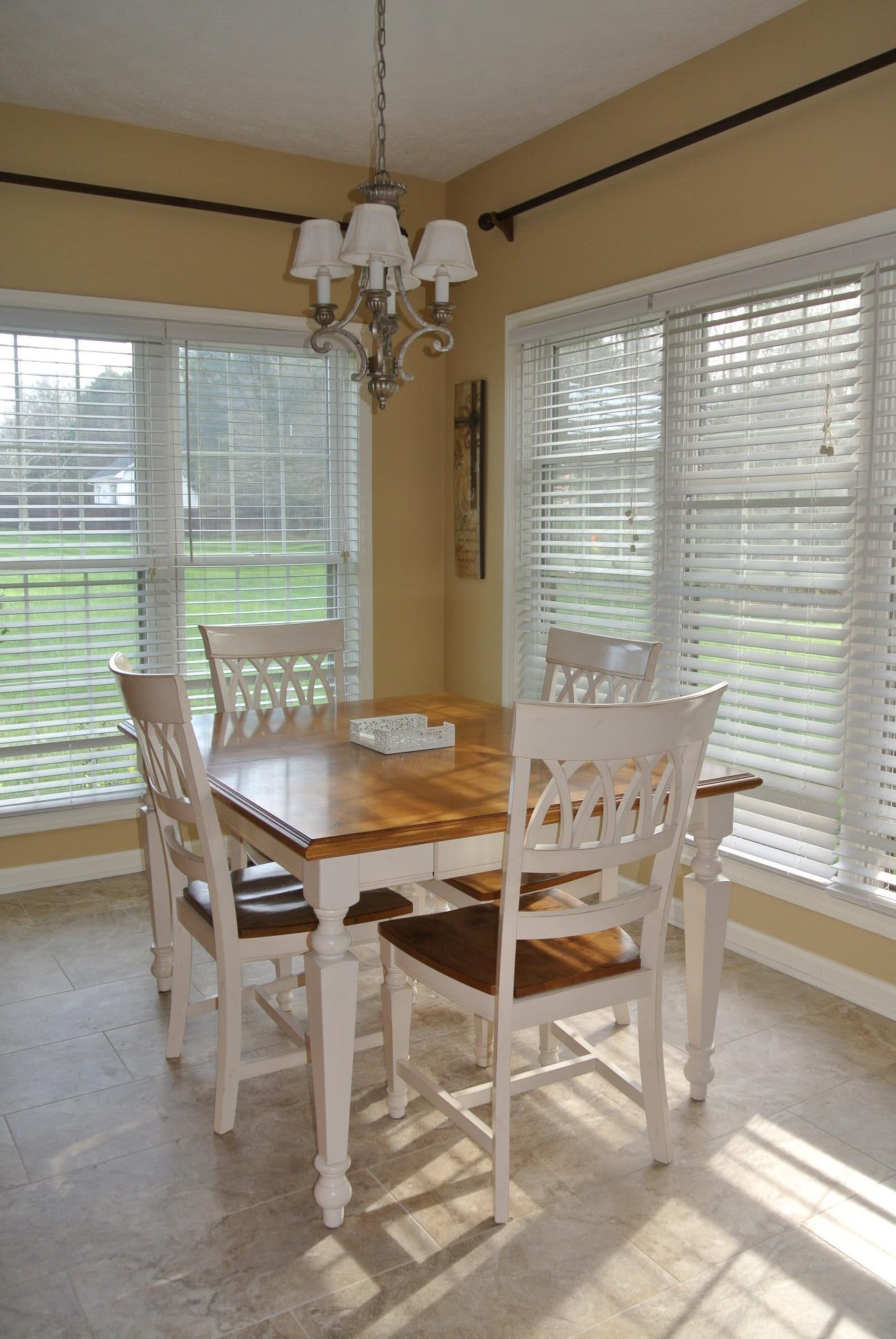 982 South Ridge Trail Clarksville, TN 37043 - Photo 5 of 25 Gallery Image 5