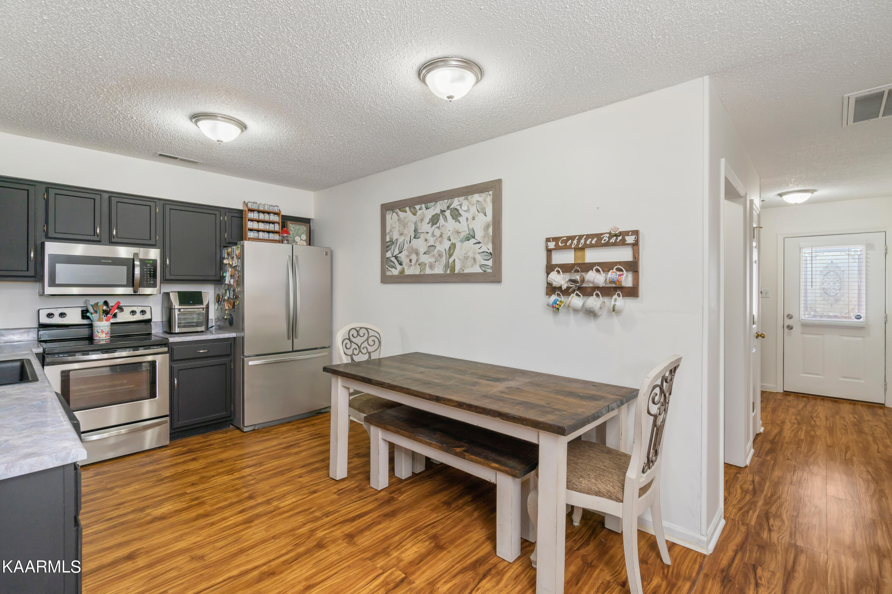 7904 Cavanaugh Way Powell, TN 37849 - Photo 13 of 26 Kitchen/Dining