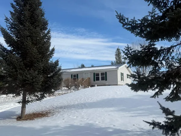 $225,000 | 1584 Devils Lake Drive, Mora, MN 55051