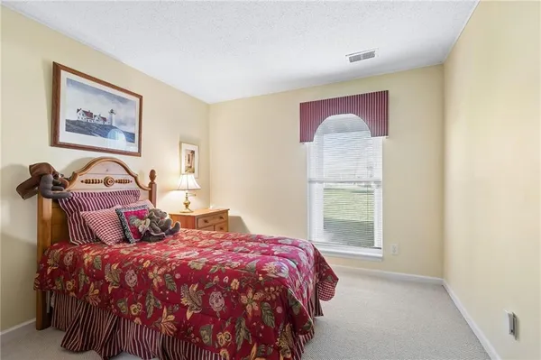 $197,900 | 5735 North Oregon Avenue, Kansas City, MO 64151