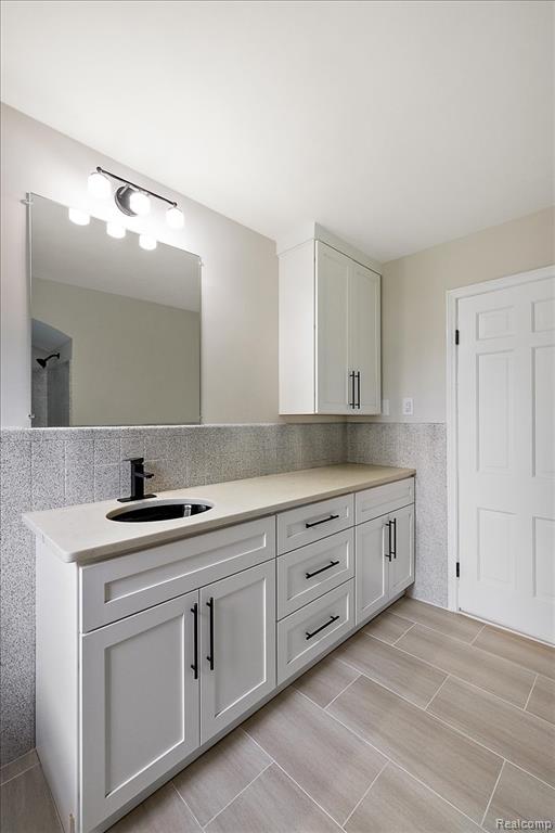 1108 Roslyn Road Grosse Pointe Woods, MI 48236 - Photo 20 of 31