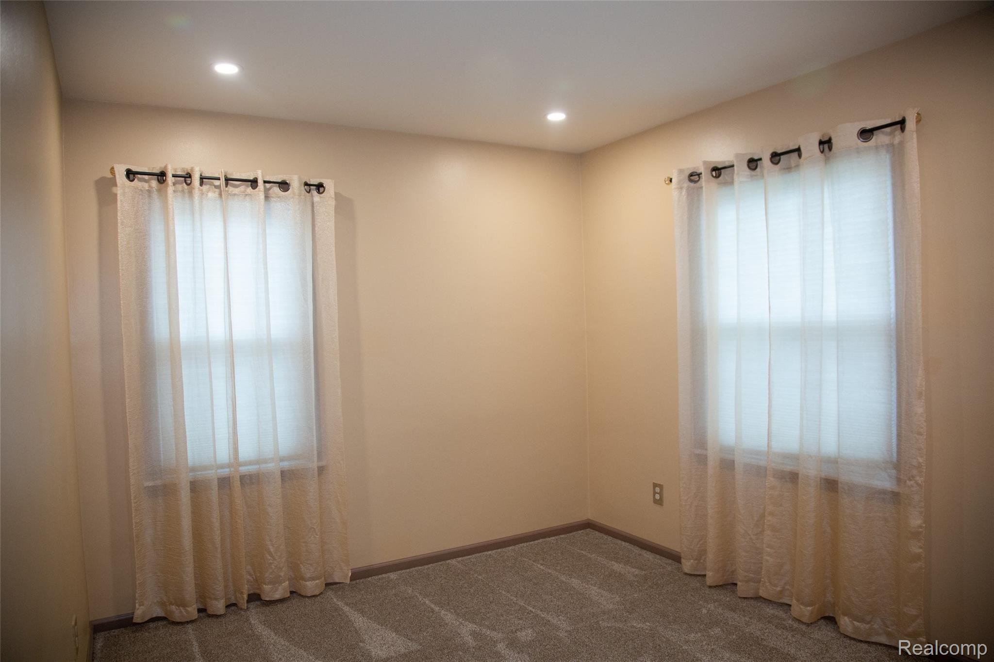 14500 Trenton Road Southgate, MI 48195 - Photo 12 of 25 Trenton-110.jpg