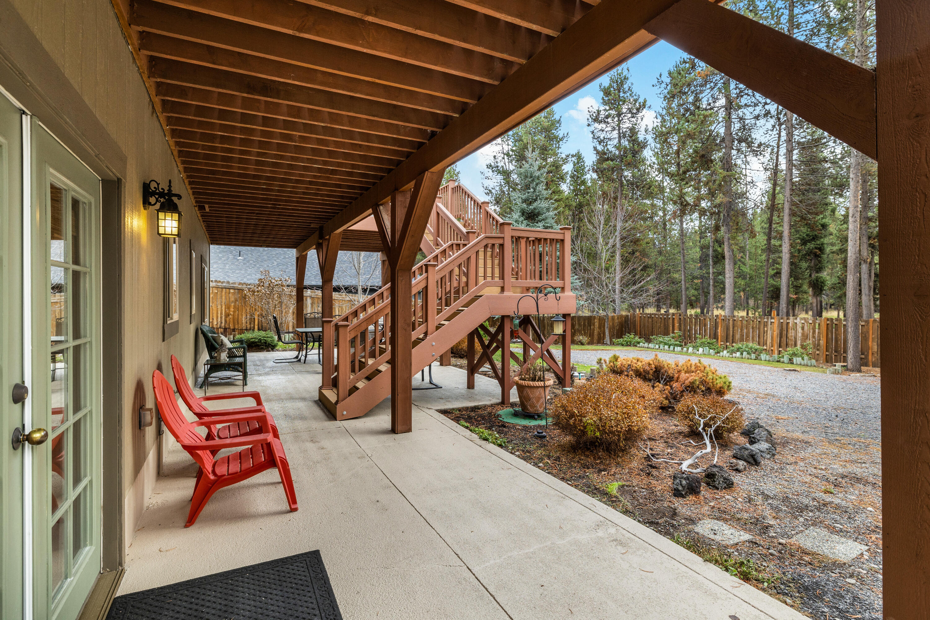 17085 Oxnard Road Bend, OR 97707 - Photo 21 of 25 Downstairs Entrance