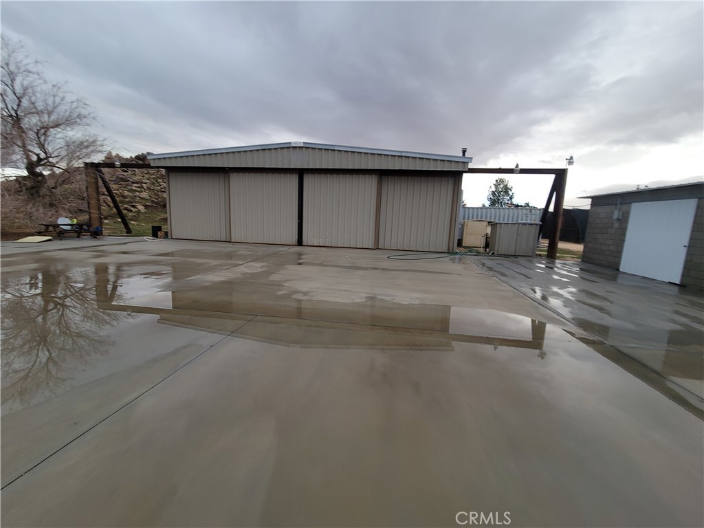 195 Old El Mirage Road Adelanto, CA 92301 - Photo 33 of 37 a view of a parking space