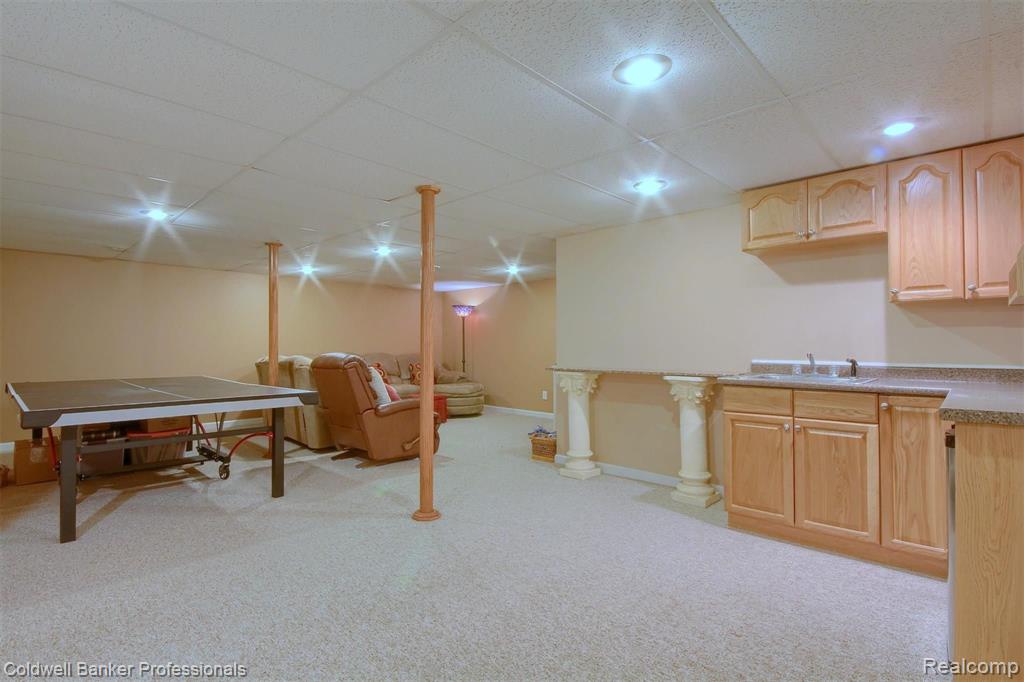 23285 Meridian Road Grosse Ile, MI 48138 - Photo 35 of 53