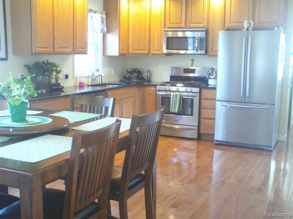 86 Vernier Road Grosse Pointe, MI 48236 - Photo 7 of 25 IMAG1348.JPG