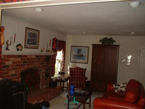 848 Aspen Rochester, MI 48307 - Photo 5 of 6 797151-4.JPG