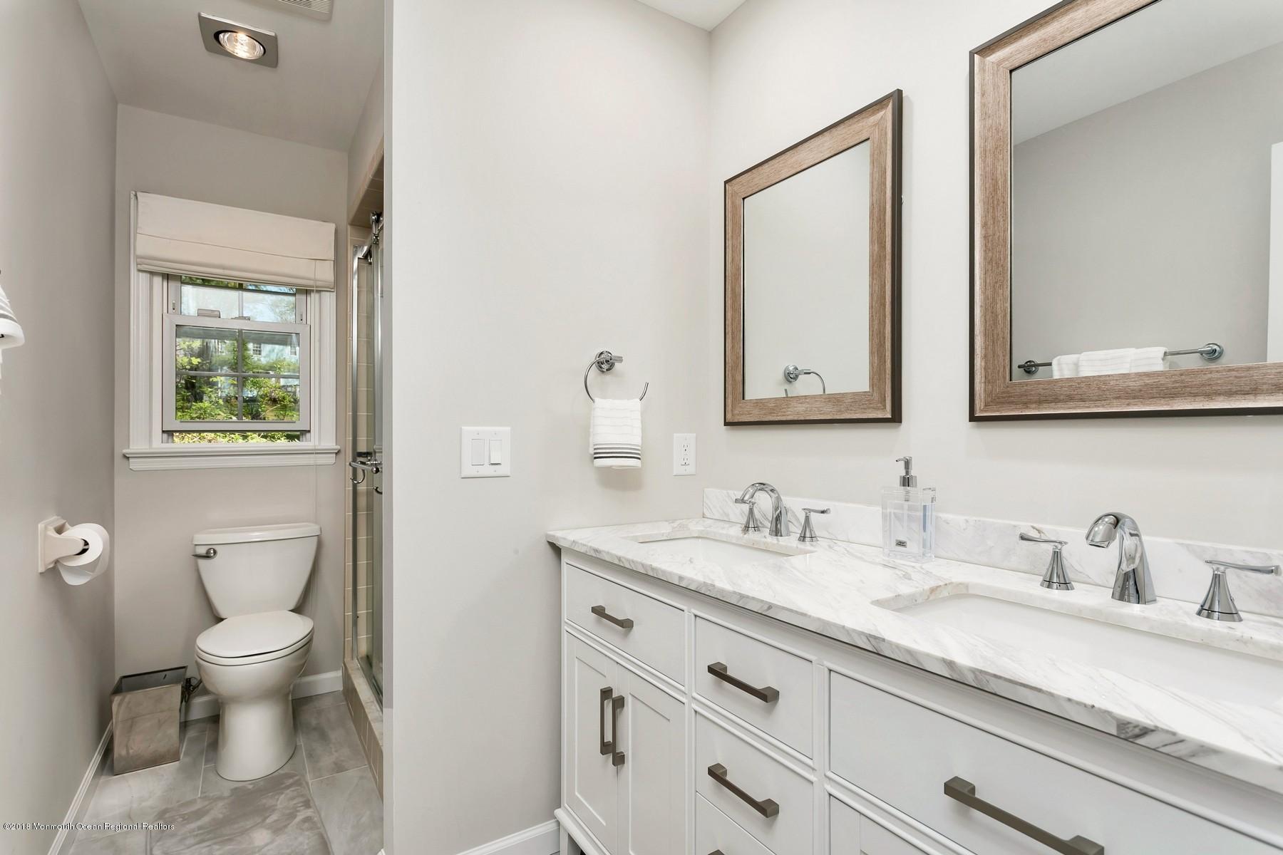 55 Wallace Road Middletown, NJ 07748 - Photo 15 of 26 55 Wallace Rd Middletown NJ-print-020-21