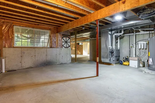 $349,900 | 5166 East Hubbard Trail, Byron, IL 61010