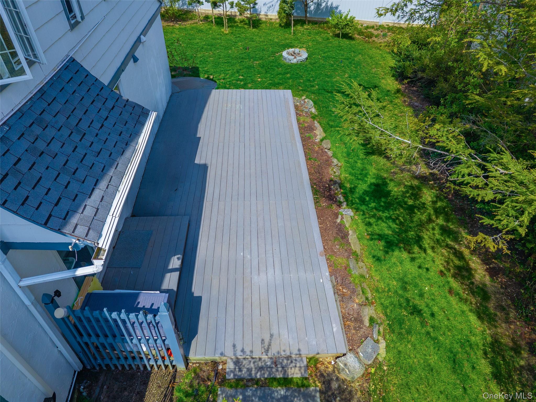 166 Valley Stream Road East Larchmont, NY 10538 - Photo 4 of 5