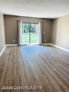 2220 Flower Tree Circle Melbourne, FL 32935 - Photo 3 of 7 Living/Dinning Room