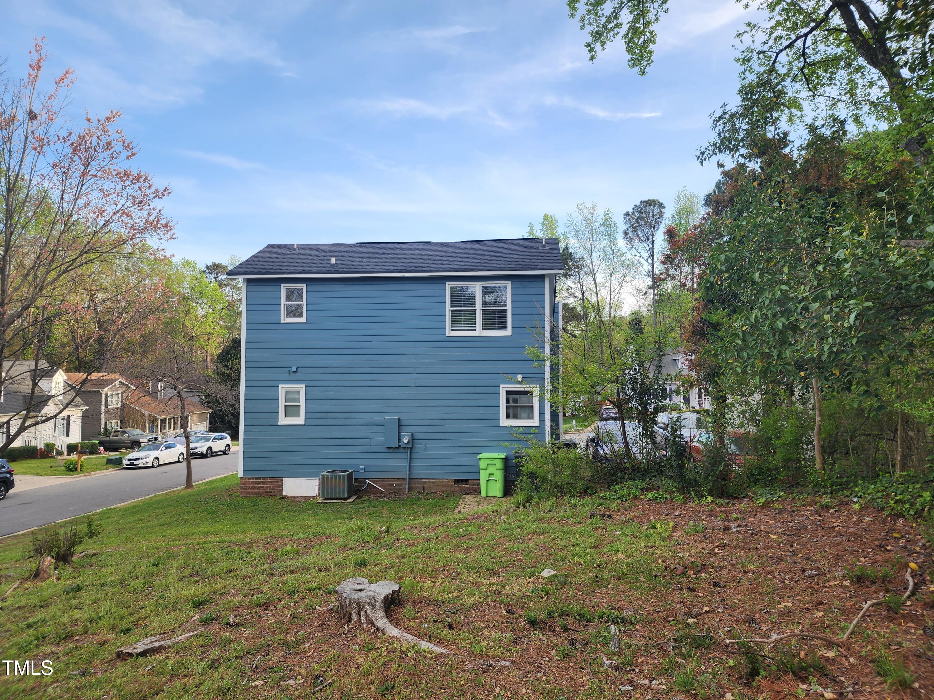 3109 Cinnamon Circle Raleigh, NC 27610 - Photo 37 of 37 20250401_181511
