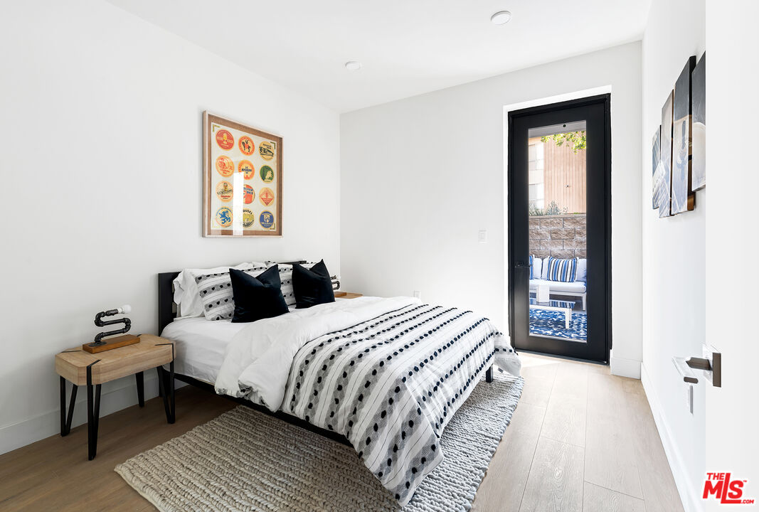 3651 Regal Place, Unit 102 Los Angeles, CA 90068 - Photo 15 of 27