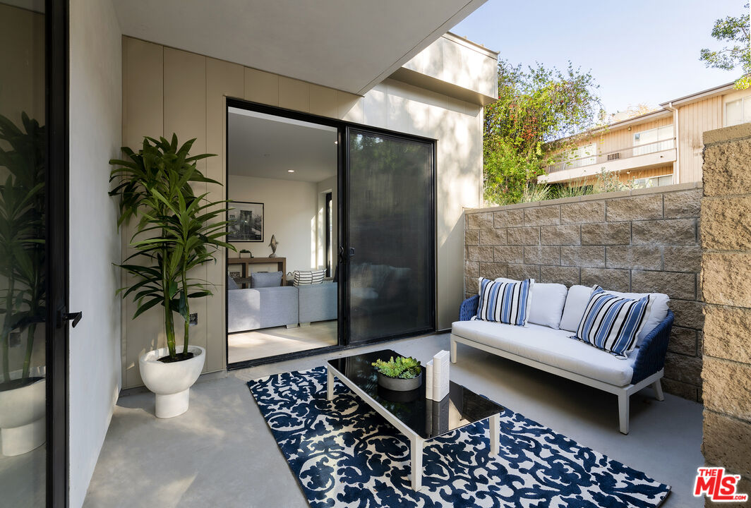 3651 Regal Place, Unit 102 Los Angeles, CA 90068 - Photo 18 of 27