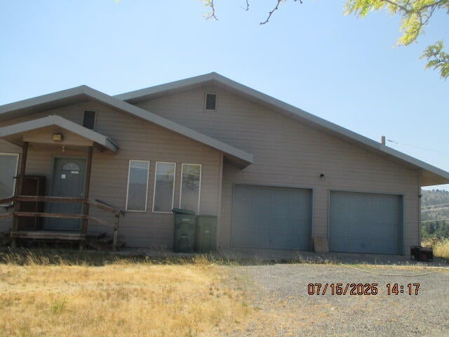 1117 Riverside Drive Klamath Falls, OR 97601 - Photo 2 of 15 IMG_9755