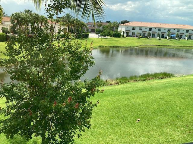 10199 Akenside Drive Boca Raton, FL 33428 - Photo 8 of 32 3B498DB5-89FB-49D0-85D3-1DFA9BE7789A
