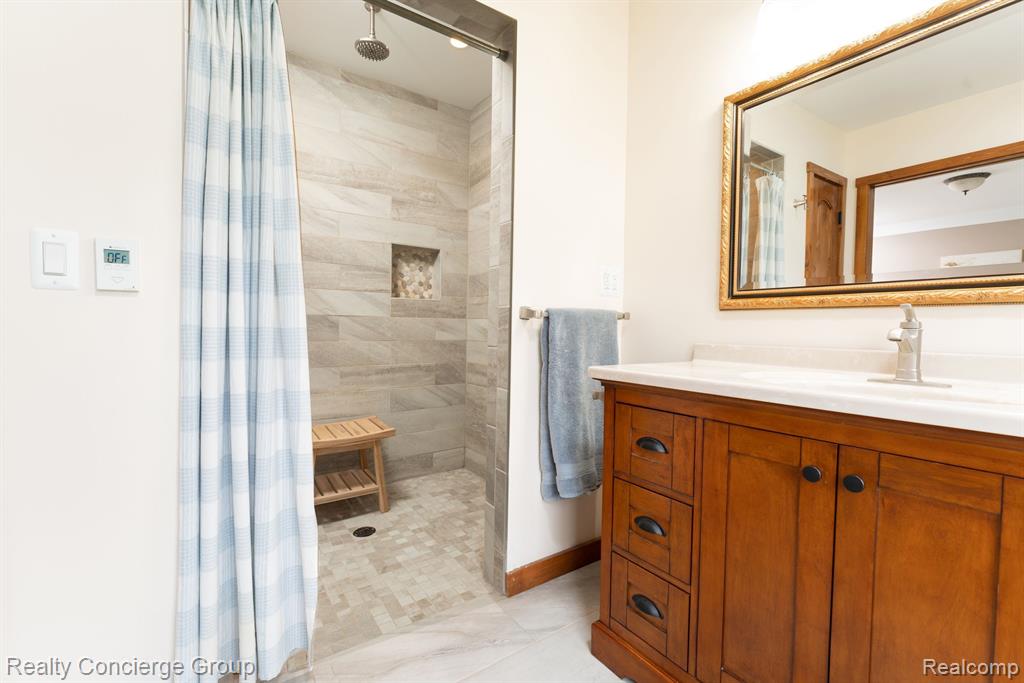 5757 Lange Road Howell, MI 48843 - Photo 28 of 64