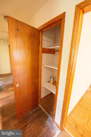 a view of walk in closet