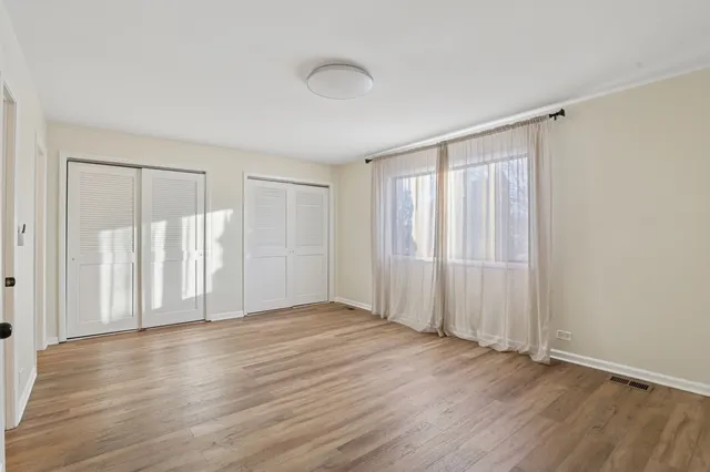 $329,900 | 625 Breakers Point, Schaumburg, IL 60194