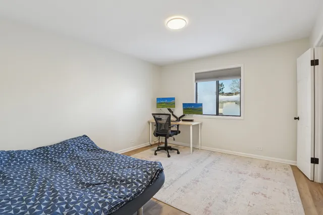 $329,900 | 625 Breakers Point, Schaumburg, IL 60194