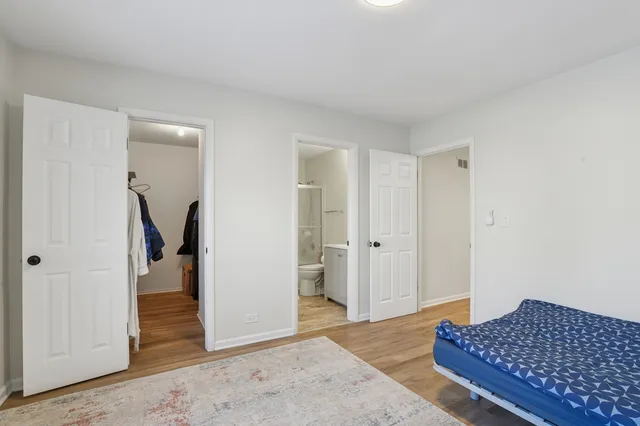 $329,900 | 625 Breakers Point, Schaumburg, IL 60194