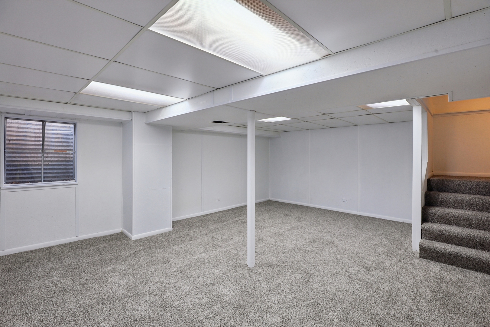 625 Breakers Point Schaumburg, IL 60194 - Photo 22 of 25 a view of an empty room