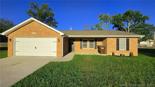 $249,900 | 180 Parkside Drive, Hanover, IN 47243