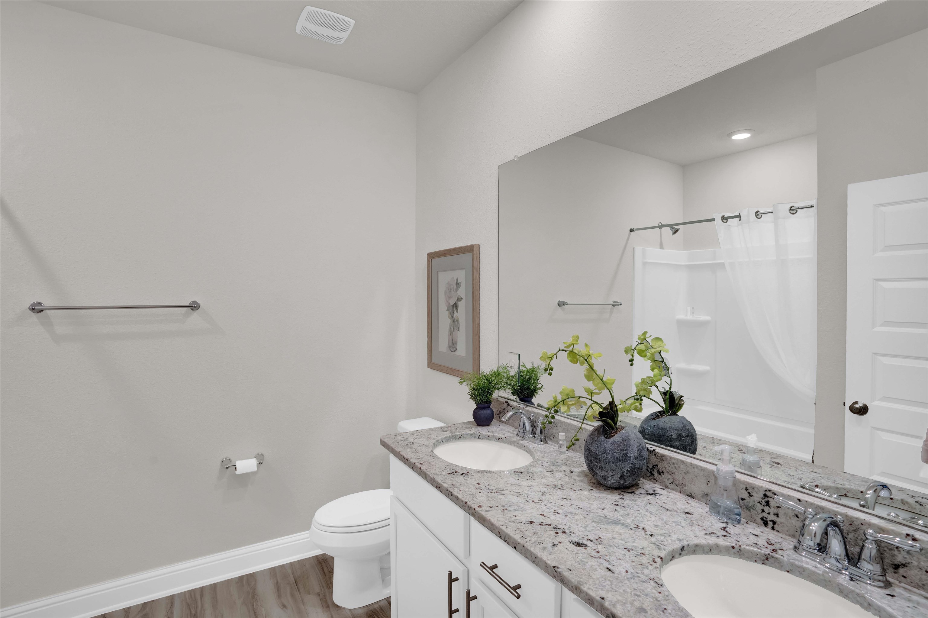 173 Preston Way Gulf Shores, AL 36542 - Photo 28 of 36 Bathroom
