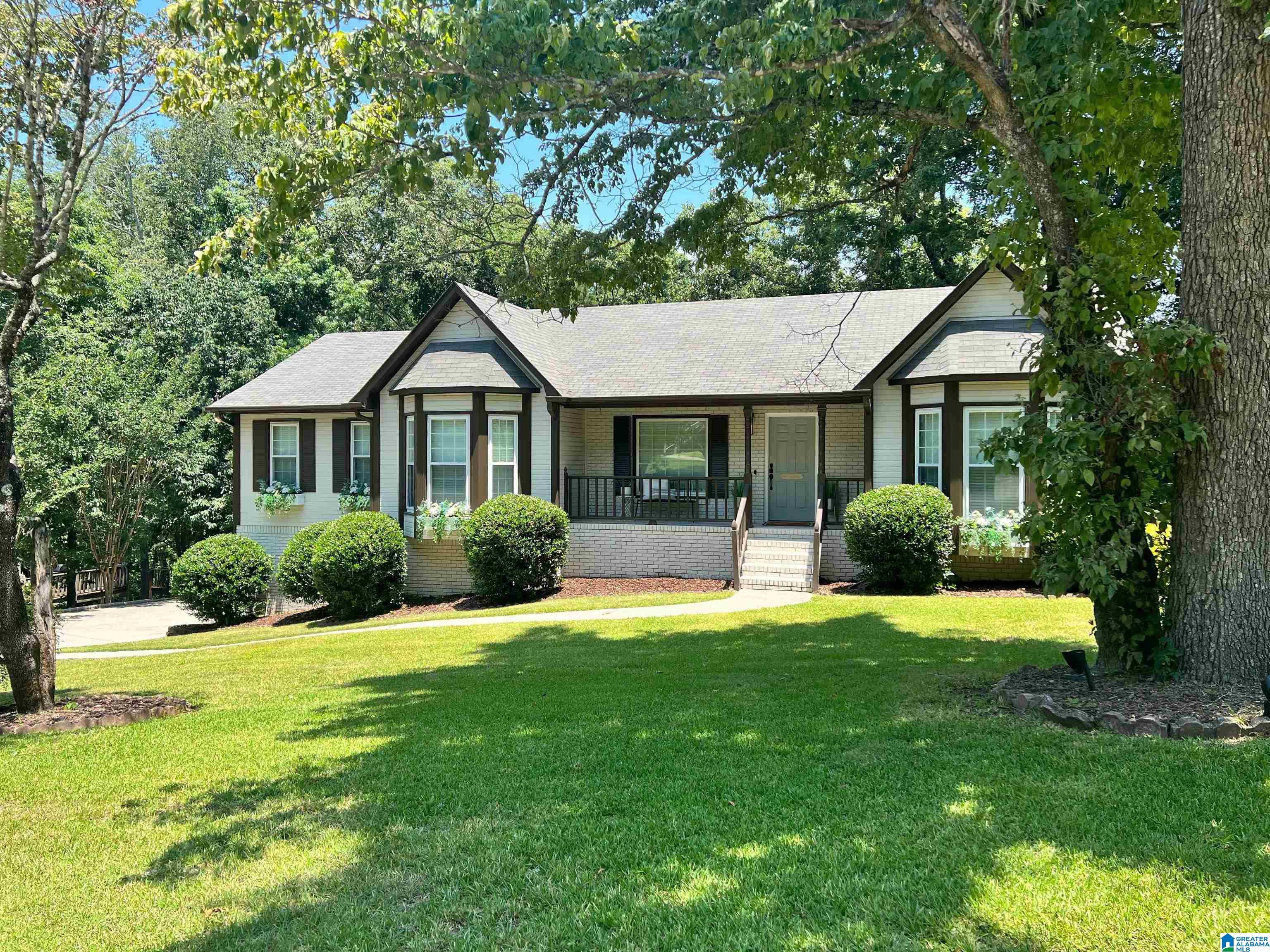 6005 Mockingbird Lane Pinson, AL 35126 - Photo 1 of 41