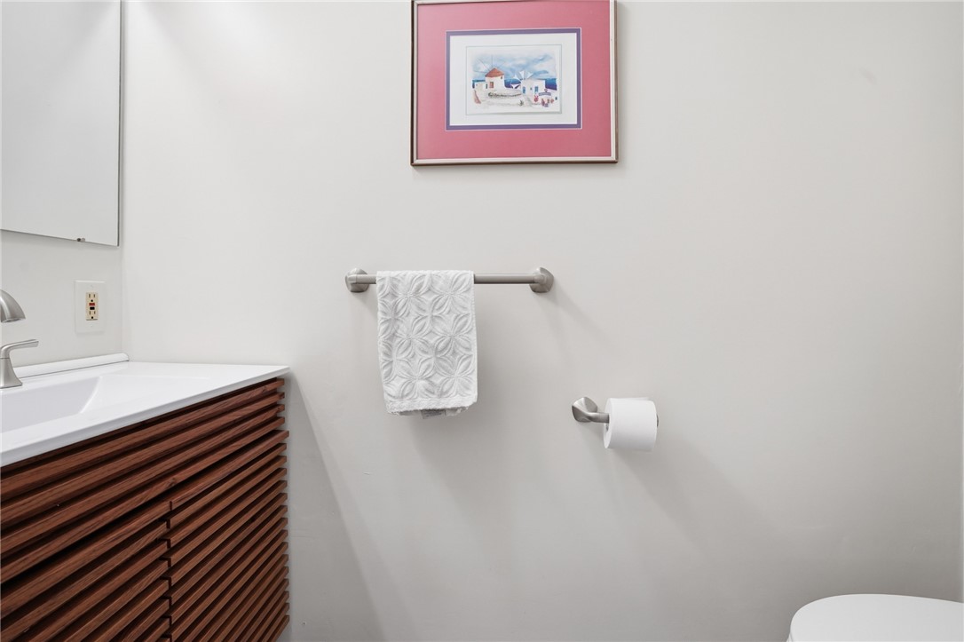 511 Child Street, Unit 205 Warren, RI 02885 - Photo 10 of 40