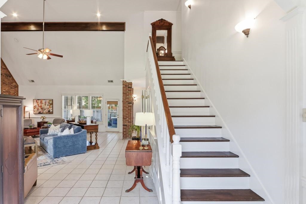 8384 Rochester Cove Germantown, TN 38139 - Photo 5 of 34