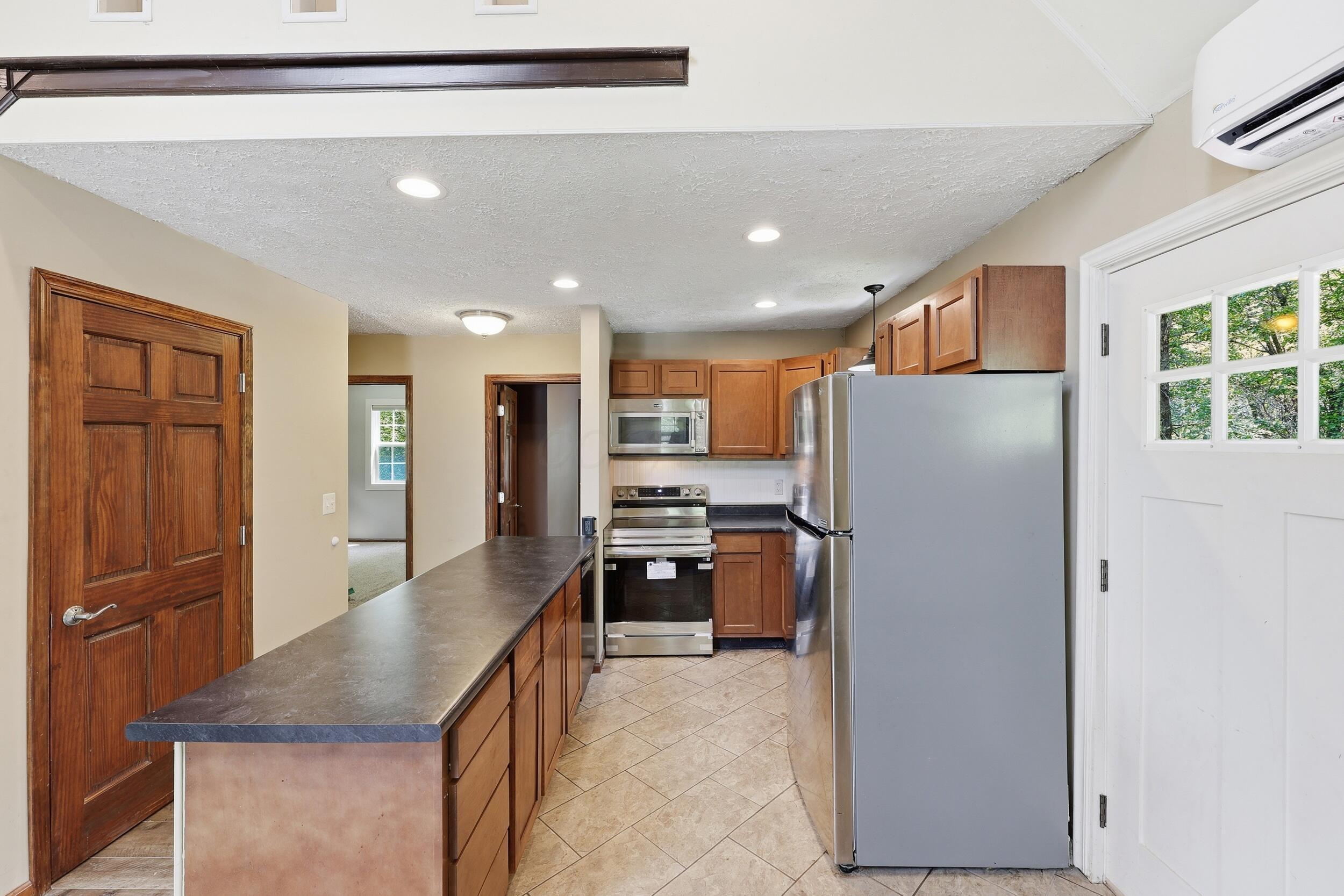 13995 Graham Road Southwest Pataskala, OH 43062 - Photo 14 of 40