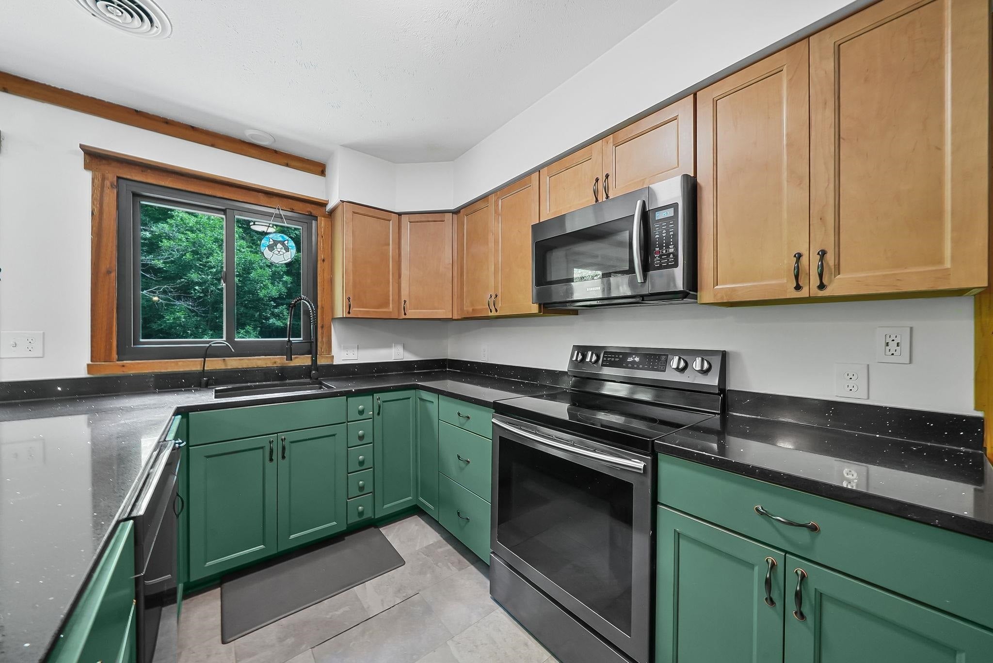 5354 Cedar Valley Road Traverse City, MI 49684 - Photo 13 of 59 Gallery Image 13