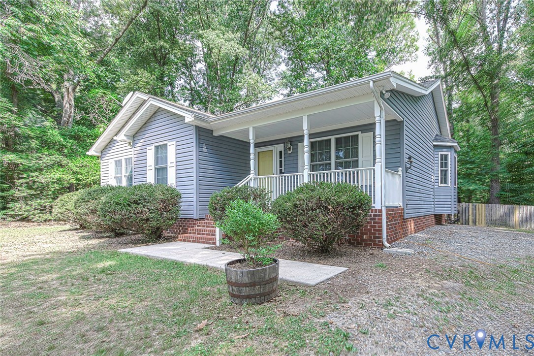 17319 Doggetts Fork Road Ruther Glen, VA 22546 - Photo 6 of 32