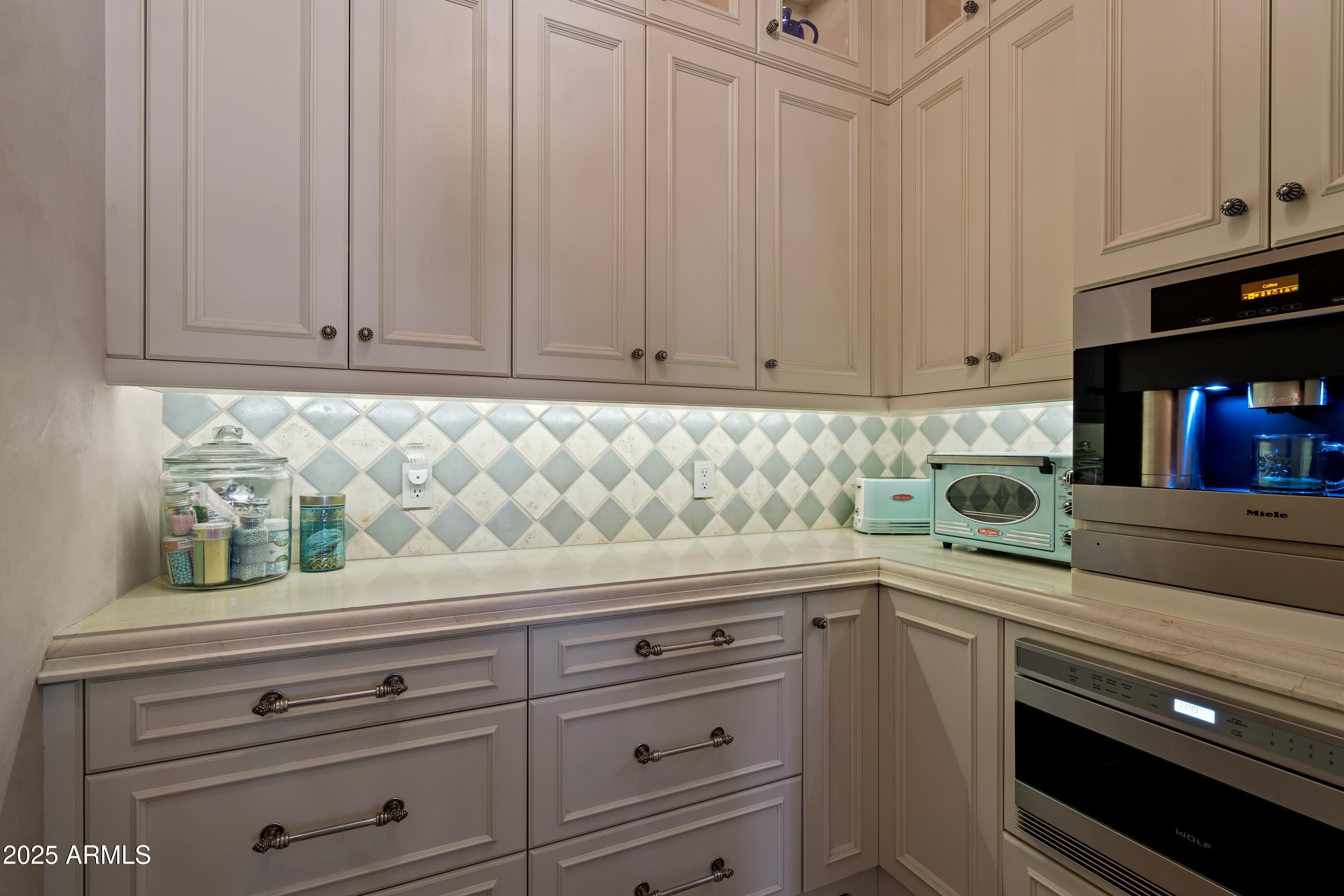 6322 East Turquoise Avenue Paradise Valley, AZ 85253 - Photo 38 of 85 053-DSC00696