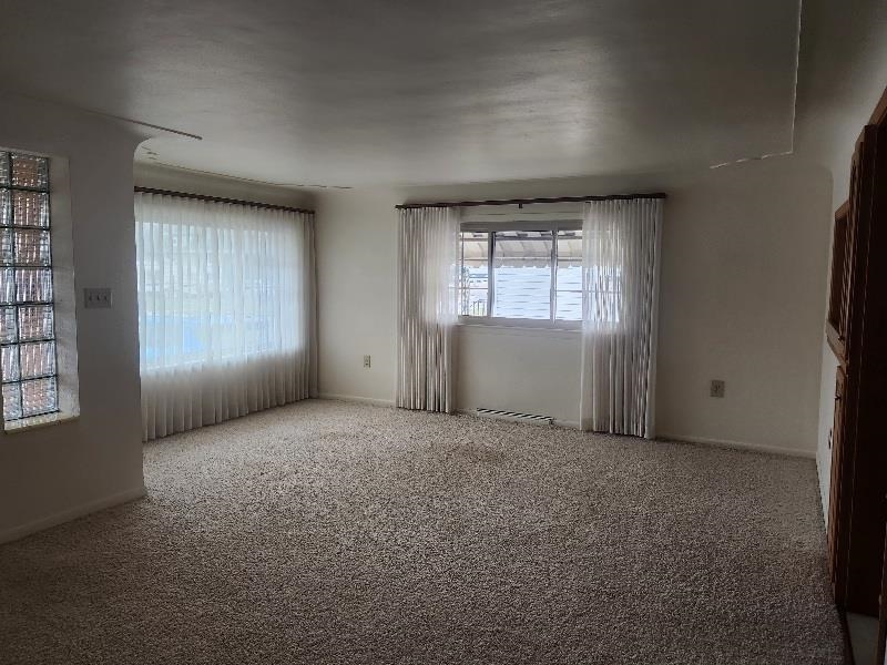 1008 South Hampton Street Bay City, MI 48708 - Photo 5 of 13 Gallery Image 5