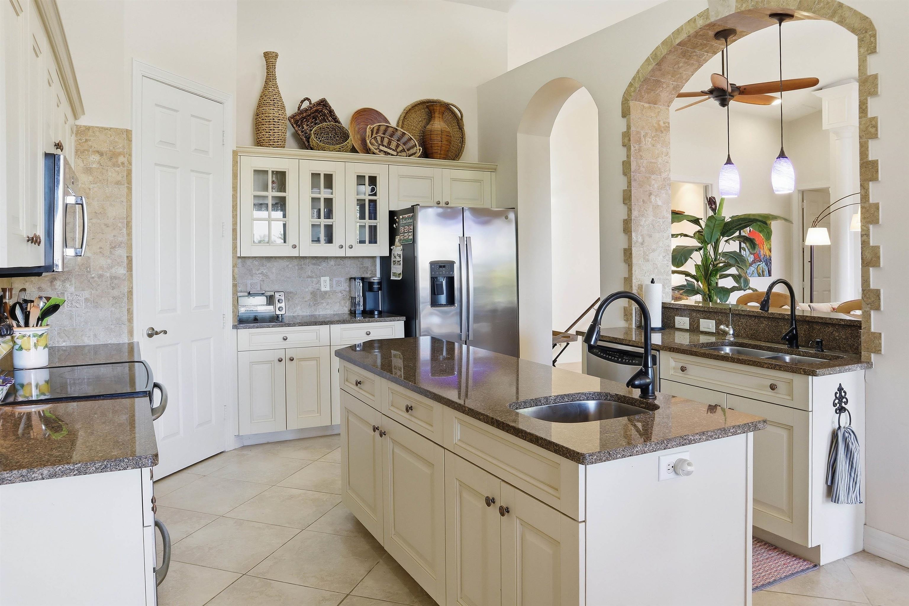 1066 Bailey Road Sanibel, FL 33957 - Photo 8 of 48 Gallery Image 8
