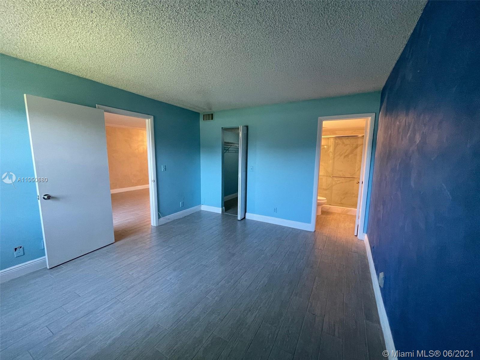 22100 Palms Way, Unit 105 Boca Raton, FL 33433 - Photo 11 of 21