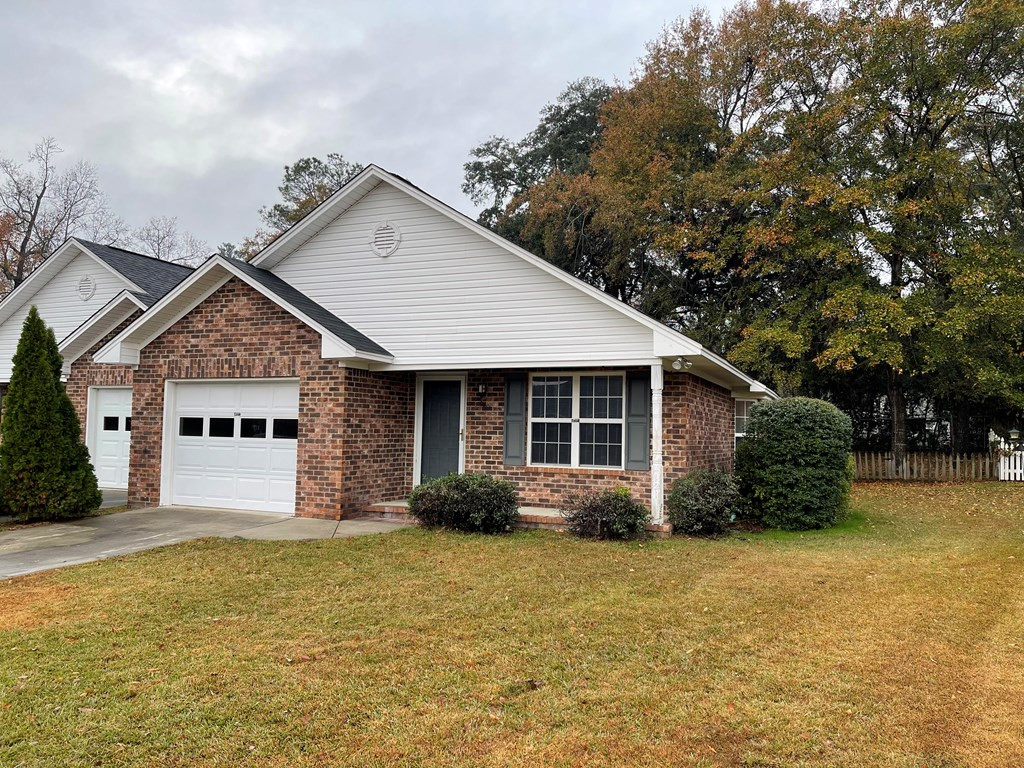 121 Radcliff Drive Sumter, SC 29150 - Photo 3 of 45